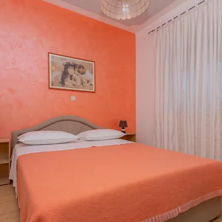 2 Bedroom Gorgeous In Σπίτι διακοπών