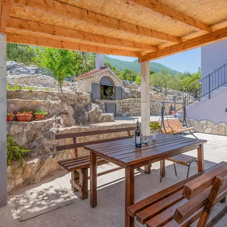 Σπίτι διακοπών 2 Bedroom Gorgeous In