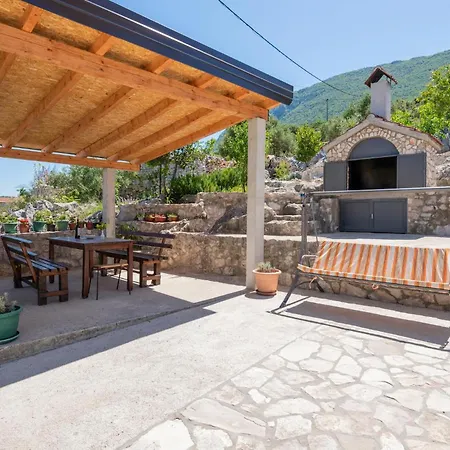 2 Bedroom Gorgeous In Umcani