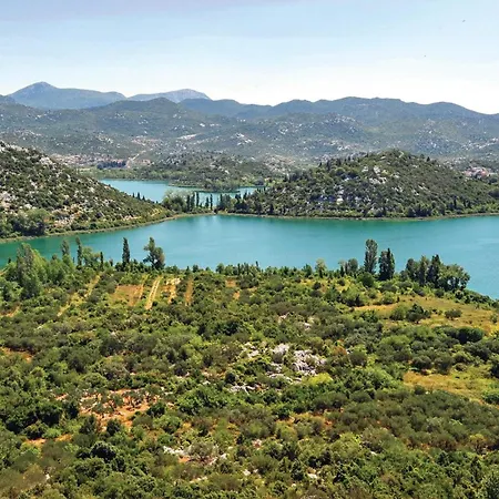 Σπίτι διακοπών 2 Bedroom Gorgeous In Umcani